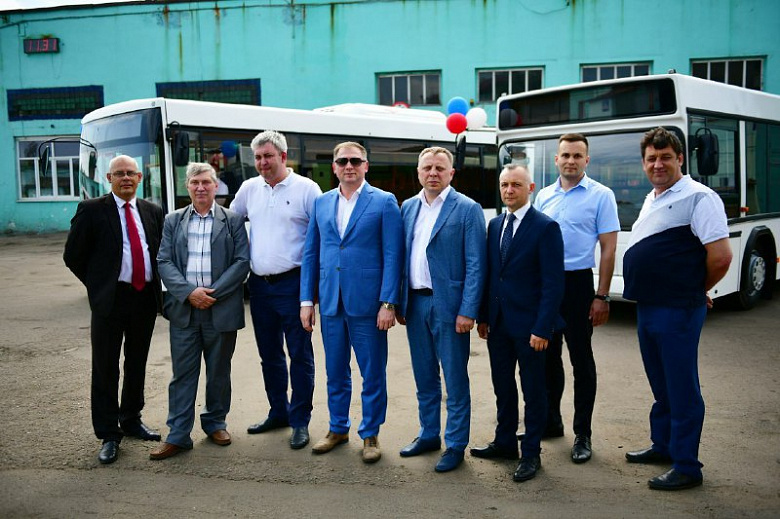 2 автобуса МАЗ в Ярославле